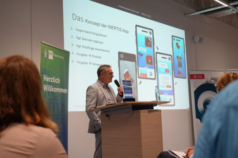 Innovationsforum 2025: Auch WERTIS-KI stellt sich vor